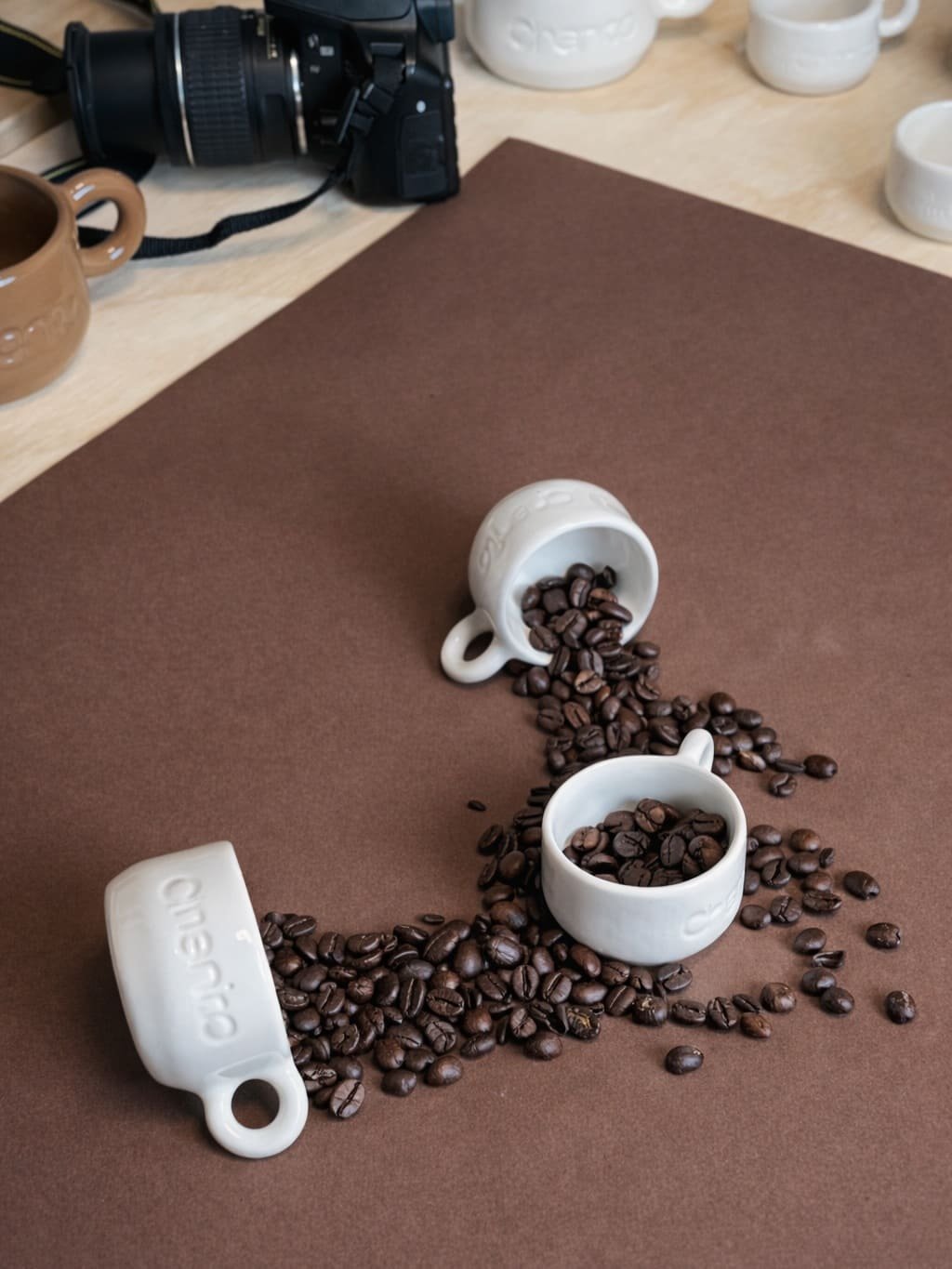 Diseño y producción de tazas cerámicas para cafetería Chanito Coffee Diseño y Producción de tazas en cerámicas para cafetería